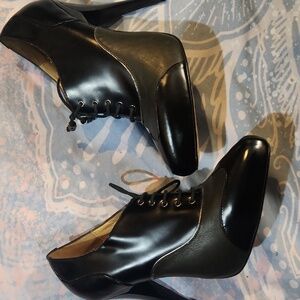 L. A. M. B Vintage leather platform heels sz 7.5